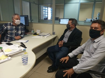 Reunião com Rogério Gomes da 1ª Controladoria do TCM-PA, Vereador Manoel Rodrigues de Sousa (Manoel Dentista)e Paulo Nazareno Belo Marques. 