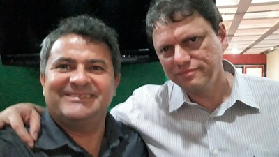 PRESIDENTE MANOEL RODRIGUES DE SOUSA E O MINISTRO DE INFRAESTRUTURA TARCÍSIO GOMES.