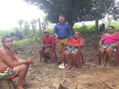 VER. PRESIDENTE DA CÂMARA, MANOEL RODRIGUES E MORADORES DA COMUNIDADE CAMPO VERDE.