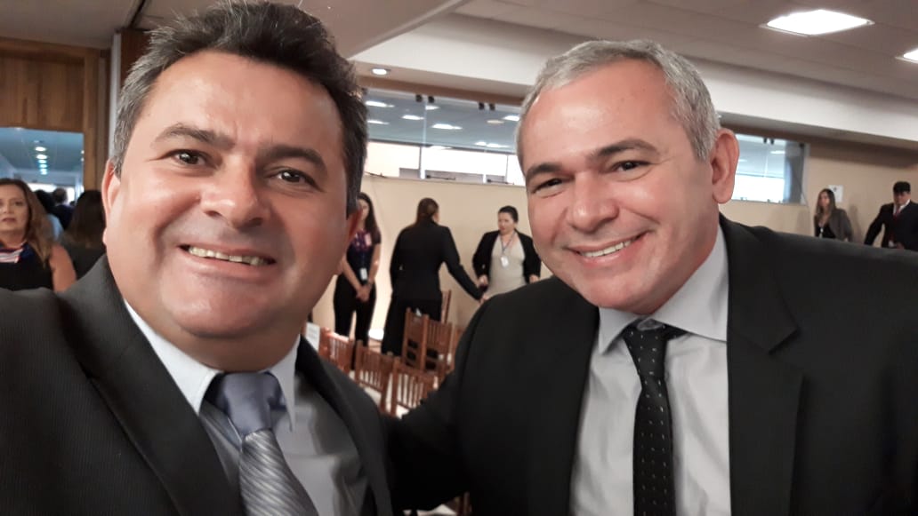 PRESIDENTE DA CÂMARA DE ITAITUBA MANOEL RODRIGUES E O PREFEITO DE SANTARÉM NÉLIO AGUIAR..jpg