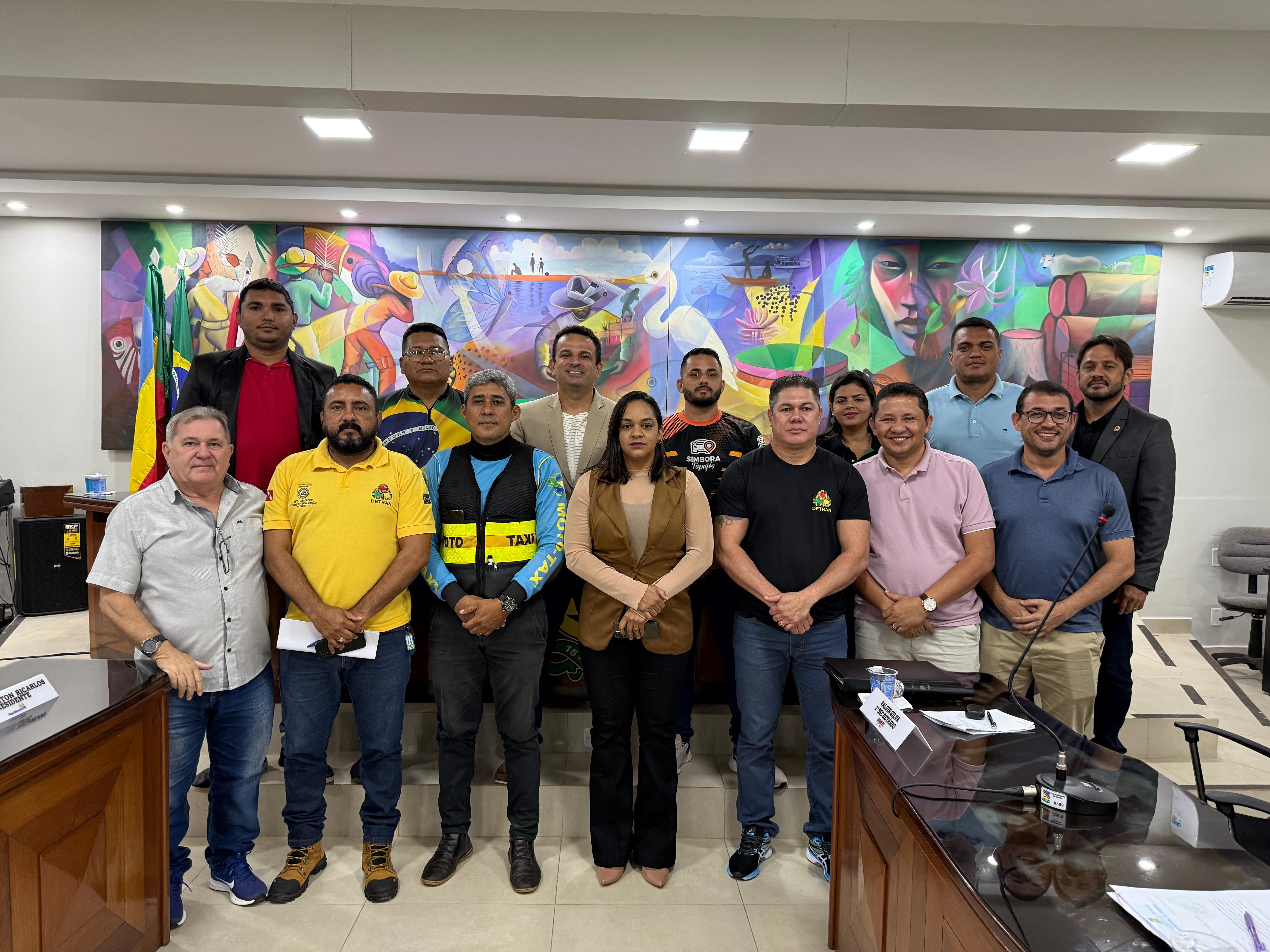 CÂMARA REALIZA REUNIÃO SOBRE SEGURANÇA E REGULAMENTAÇÃO DOS APLICATIVOS DE MOBILIDADE URBANA